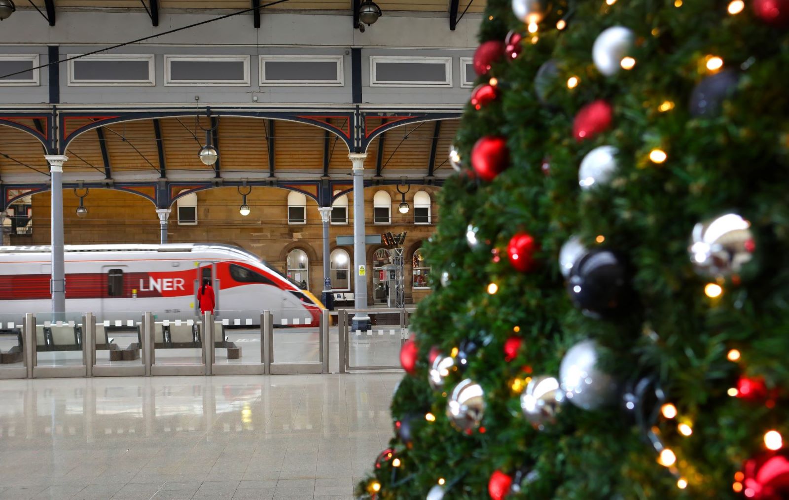 LNER Urges Customers To Book Early This Christmas
